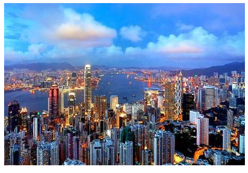 留學(xué)香港中介費用多少錢呢？