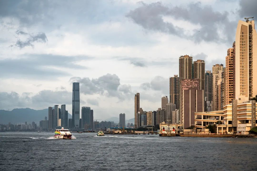 家庭收入要達(dá)到這個數(shù)，規(guī)劃香港身份才有奔頭！